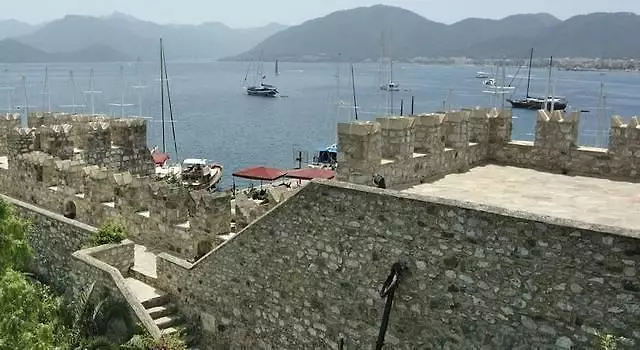 سان ماریس بیچ مارماریس